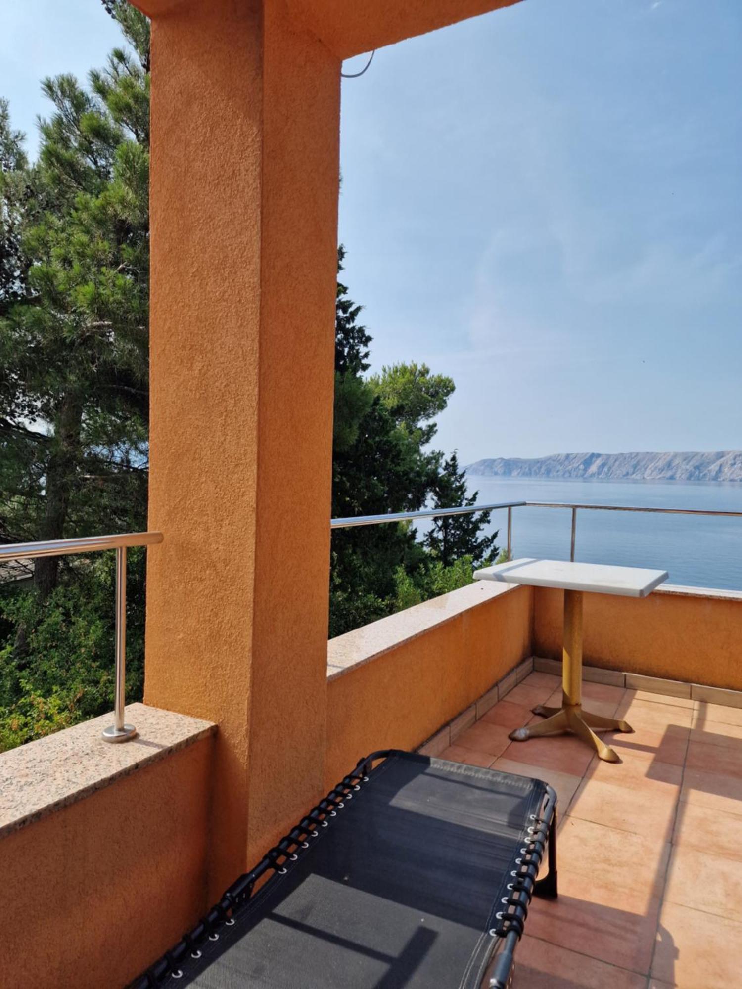 Blue Seagull - Seafront Holiday Home Нови-Винодолски Экстерьер фото